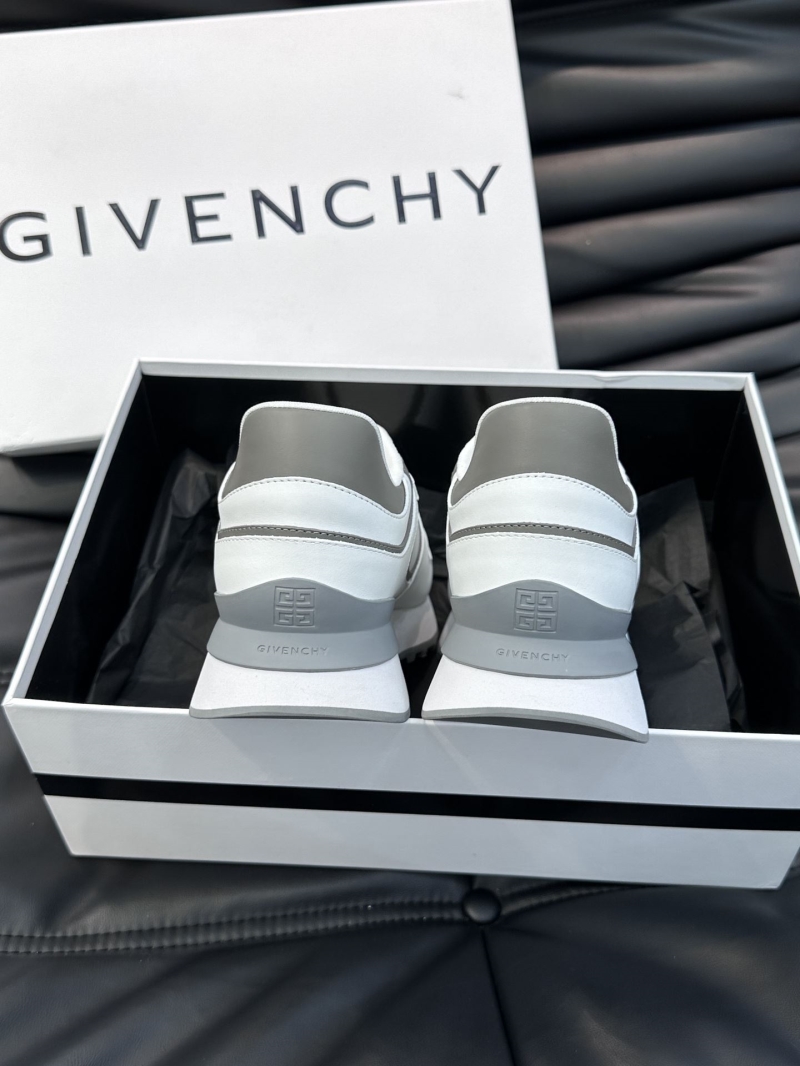 Givenchy Sneakers